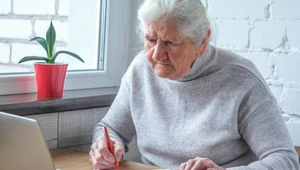 Dodatkowe pieniądze dla seniorów. Jest termin podwójnego przelewu z ZUS