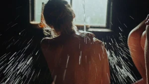 "Siostrzeństwo świętej sauny": Z kamerą w saunie [recenzja]