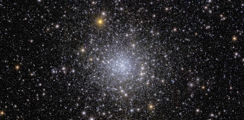 Widok Euklida na gromadę kulistą NGC 6397