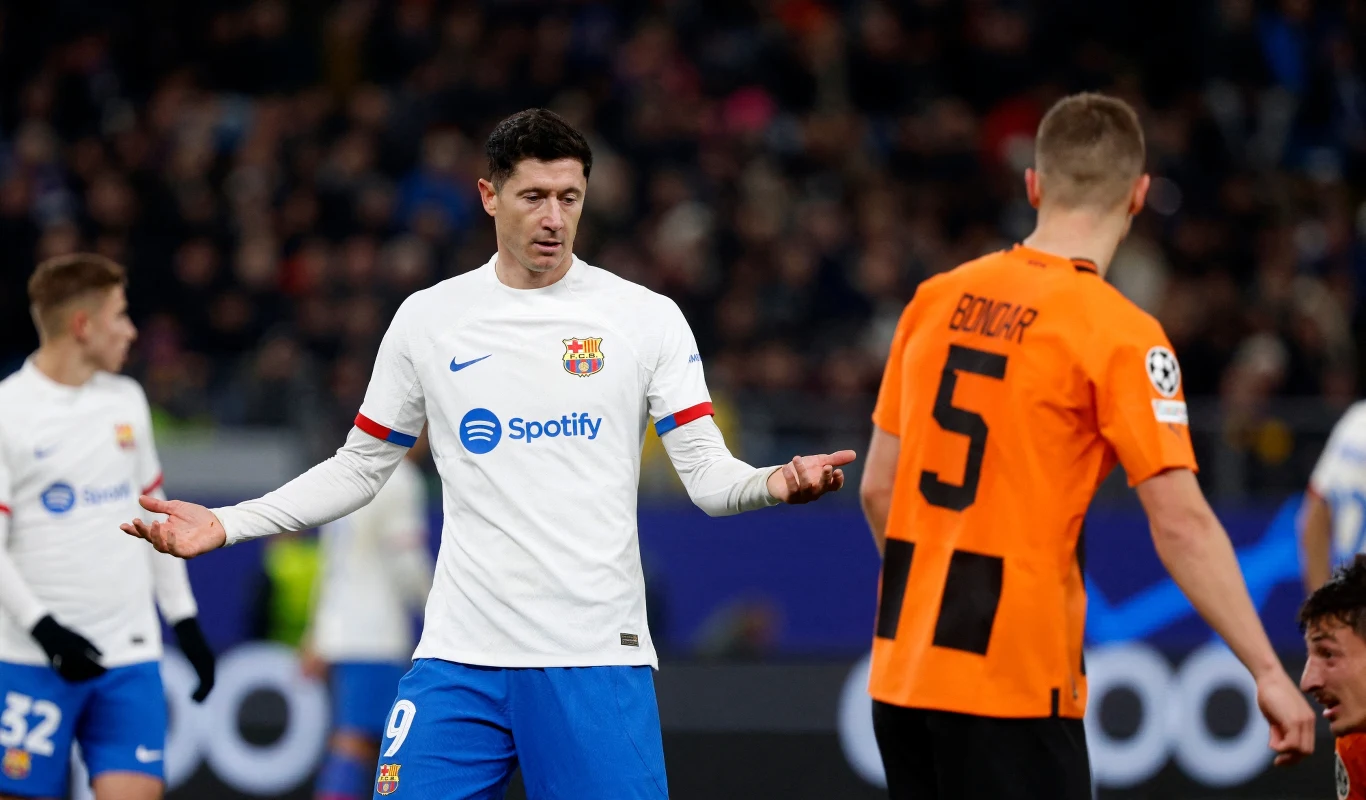 Robert Lewandowski w meczu z Szachtarem Donieck Robert Lewandowski w meczu z Szachtarem Donieck