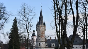 Polski "zamek Disneya" popada w ruinę. Co dalej z rezydencją?