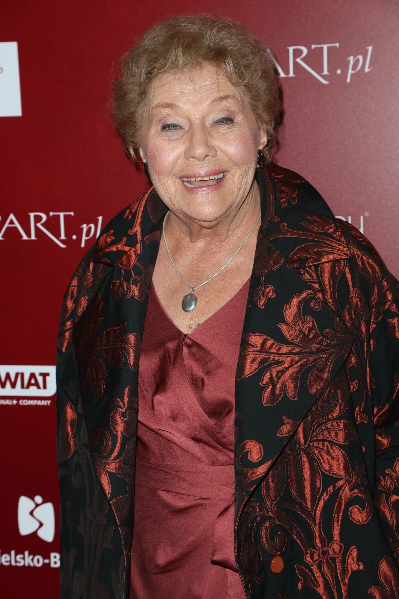 Teresa Lipowska na premierze "Uwierz w Mikołaja" Teresa Lipowska na premierze "Uwierz w Mikołaja"