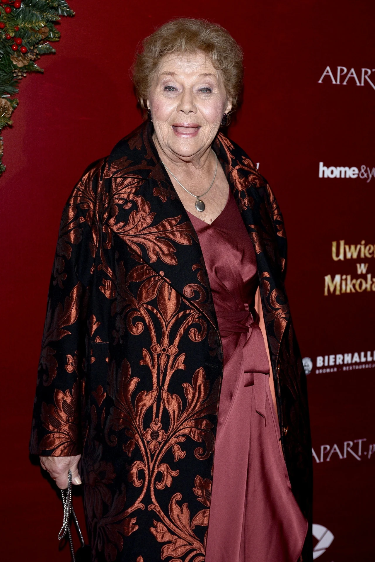 Teresa Lipowska na premierze "Uwierz w Mikołaja" Teresa Lipowska na premierze "Uwierz w Mikołaja"