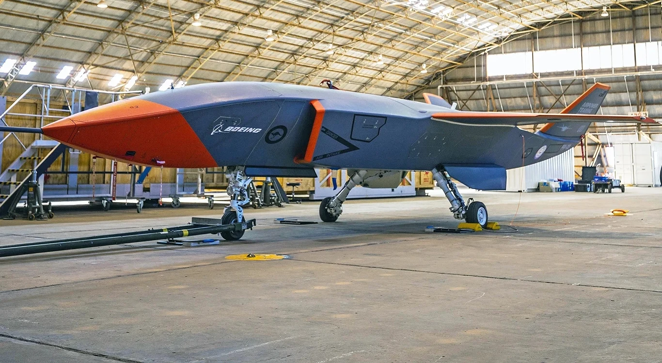 Drony MQ-28 Ghost Bat przy polskich myśliwcach F-35 Drony MQ-28 Ghost Bat przy polskich myśliwcach F-35