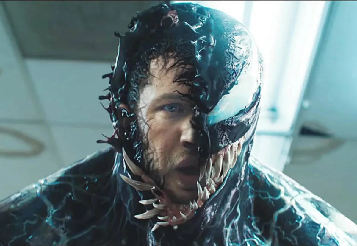 Tom Hardy ponownie wcielił się w głównego bohatera "Venoma"