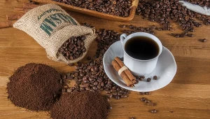 Tę kawę Polacy uwielbiają pić zimą. Nie wiedzą, że jest niezdrowa