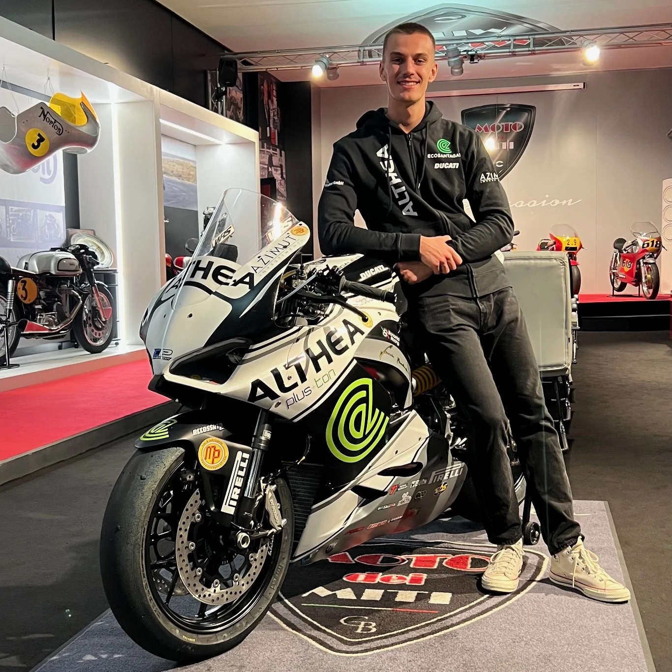 Polak będzie ścigał się w klasie WSSP w zespole Althea Racing / źródło: media4racing, pbk74.com