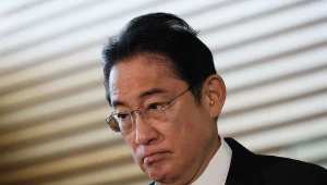 Japoński rząd odda podwyżki wynagrodzeń. Na zdj. premier Fumio Kishida. Fot. MASAMINE KAWAGUCHI/AFP