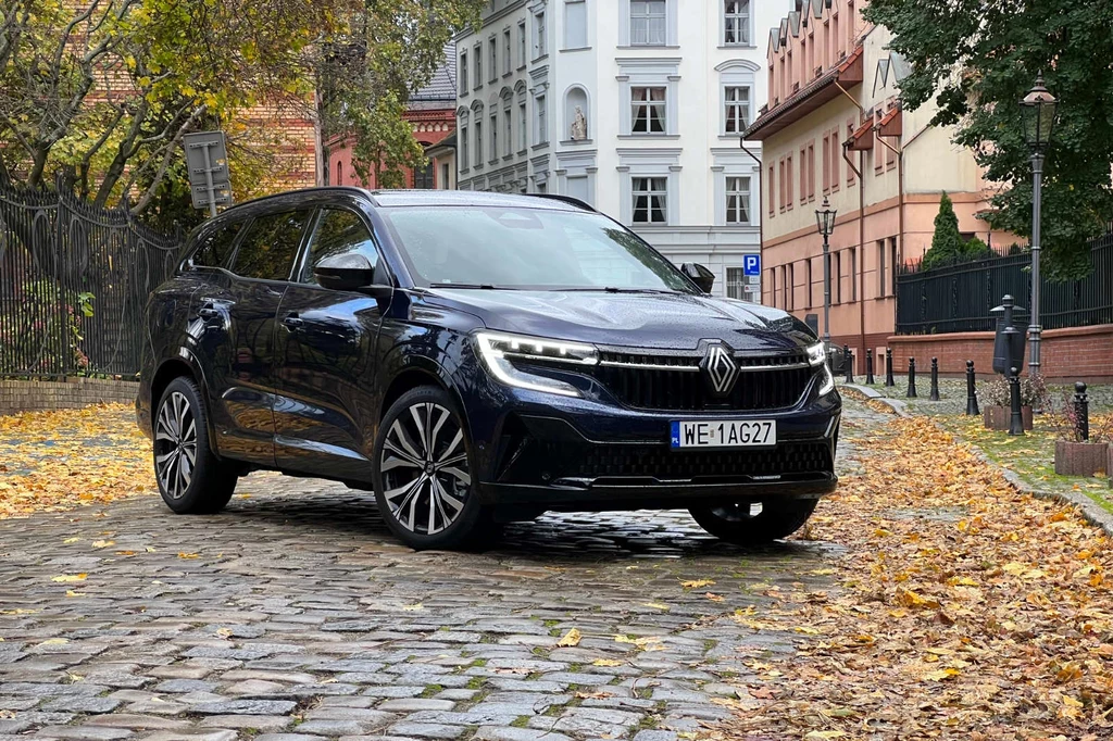 Szóste Renault Espace kompletnie nie przypomina vana. Jest SUV-em