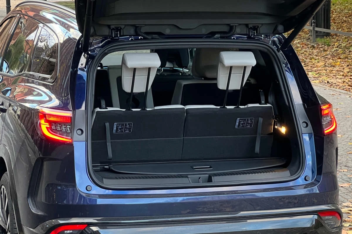 Gdy rozłożymy 7 miejsc, bagażnik jest wręcz symboliczny