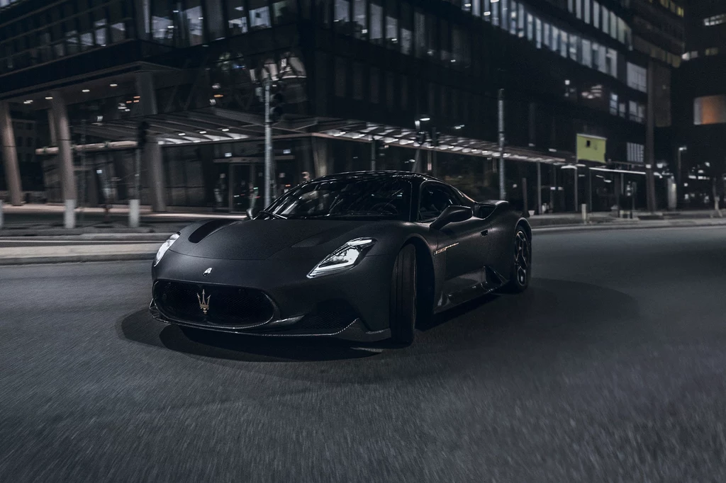 Maserati MC20 Notte