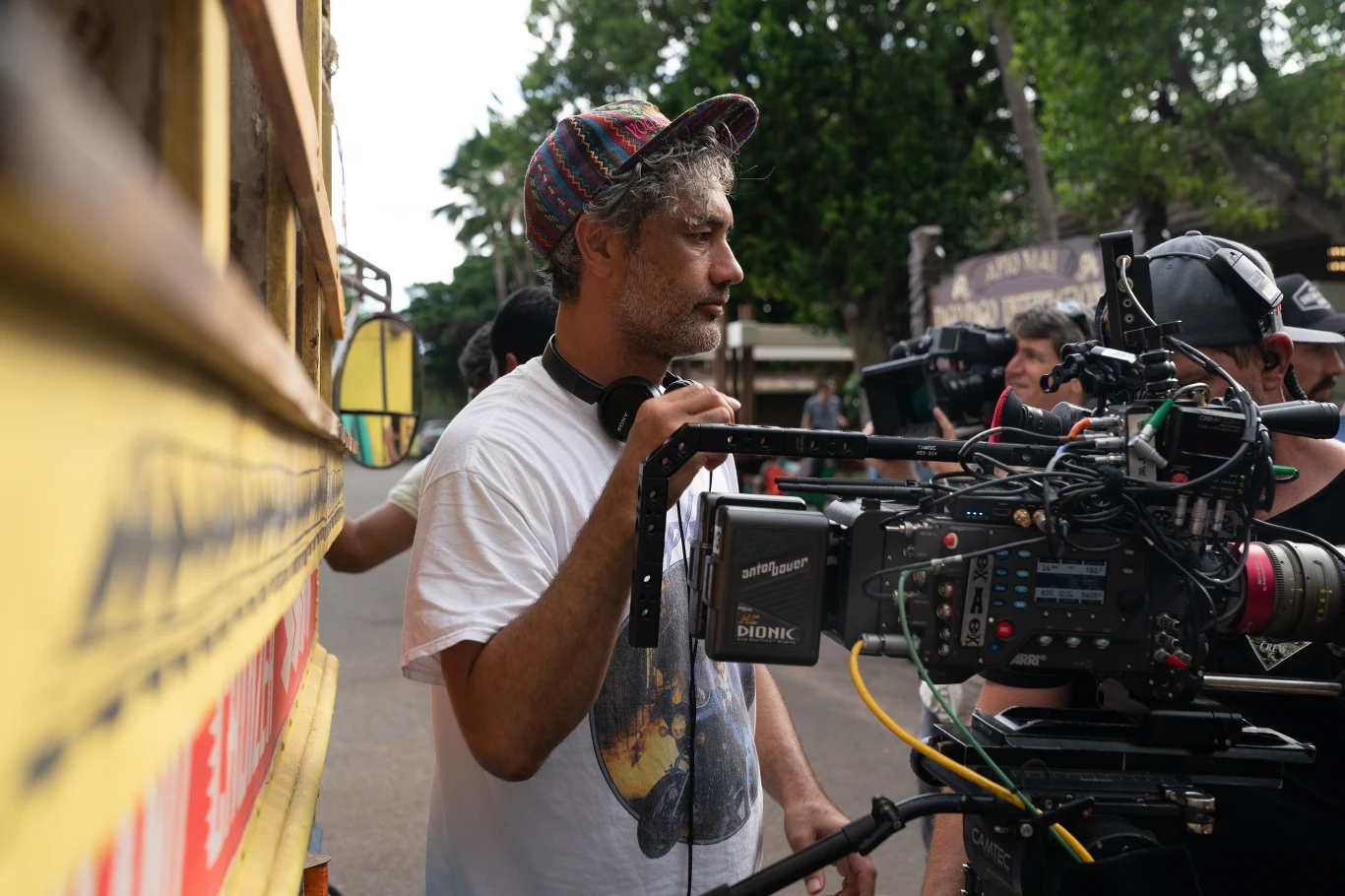 Taika Waititi na planie filmu "Pierwszy gol"
