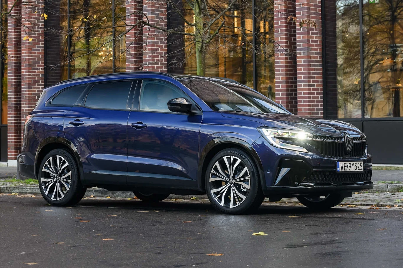 Renault Espace w topowej specyfikacji kosztuje 216 900 zł