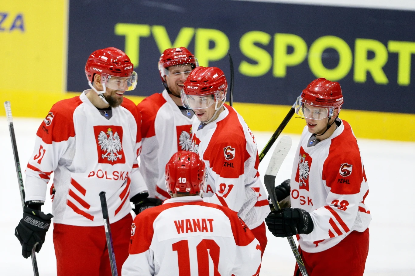 Radość polskich hokeistów w meczu z Łotwą U-20