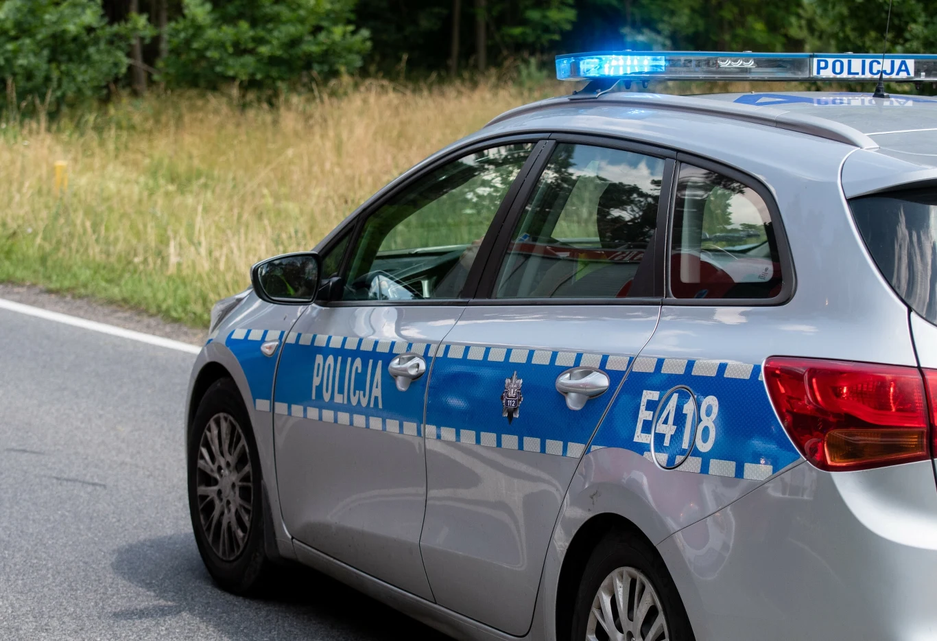 Ustronie Morskie: Znalezisko na poboczu. Policja pod nadzorem prokuratora prowadzi śledztwo Ustronie Morskie: Znalezisko na poboczu. Policja pod nadzorem prokuratora prowadzi śledztwo