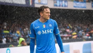 Piotr Zieliński nie pomógł Napoli w pokonaniu Empoli. Reprezentant Polski rozpoczął mecz na ławce rezerwowych.