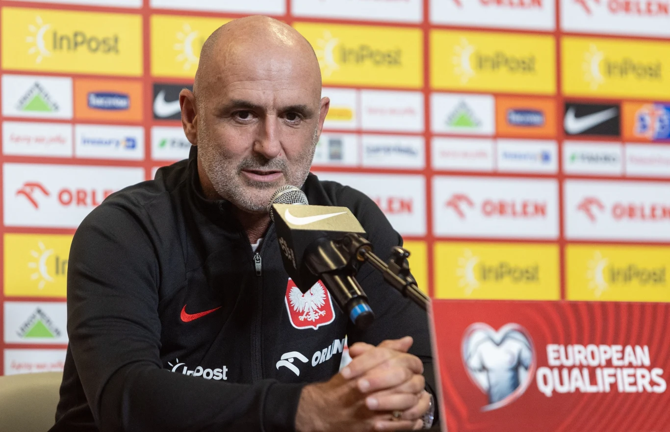 Michał Probierz na konferencji prasowej piłkarskiej reprezentacji Polski Michał Probierz na konferencji prasowej piłkarskiej reprezentacji Polski