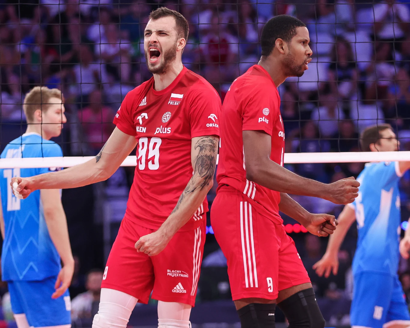 Polski siatkarz otrzymał wyjątkowy prezent od Włochów Polski siatkarz otrzymał wyjątkowy prezent od Włochów