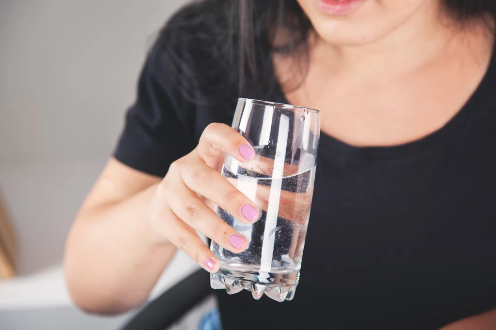 Czy picie wody pomaga w odchudzaniu?