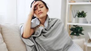 Uczucie zimna i dreszcze mogą być objawem anemii czy niedoczynności tarczycy