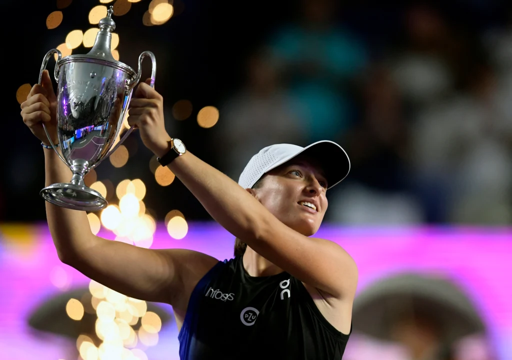 Iga Świątek triumfowała w WTA Finals w Cancun Iga Świątek triumfowała w WTA Finals w Cancun
