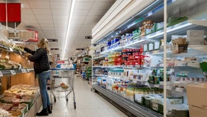 Lidl w Wielkiej Brytanii wyposaży pracownicze uniformy w kamery. Sieć przy współpracy z policją chce walczyć z plagą kradzieży. Zdj. ilustracyjne