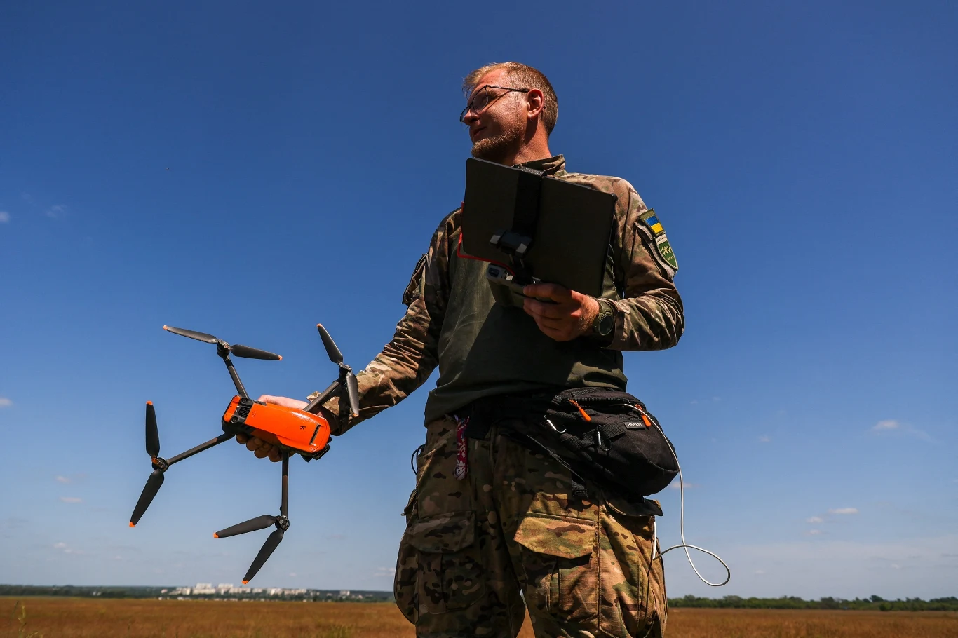Sam kurs jest darmowy, jednak uczestnicy sami muszą zakupić potrzebne części do budowy drona Sam kurs jest darmowy, jednak uczestnicy sami muszą zakupić potrzebne części do budowy drona