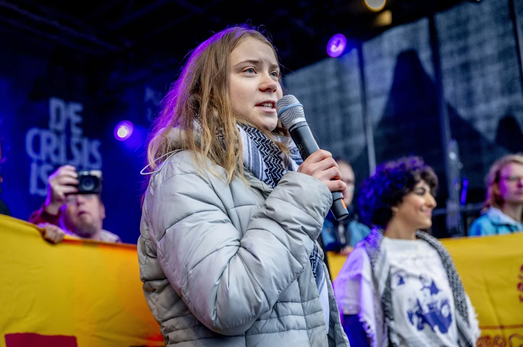 Greta Thunberg podczas marszu klimatycznego w Niderlandach Greta Thunberg podczas marszu klimatycznego w Niderlandach