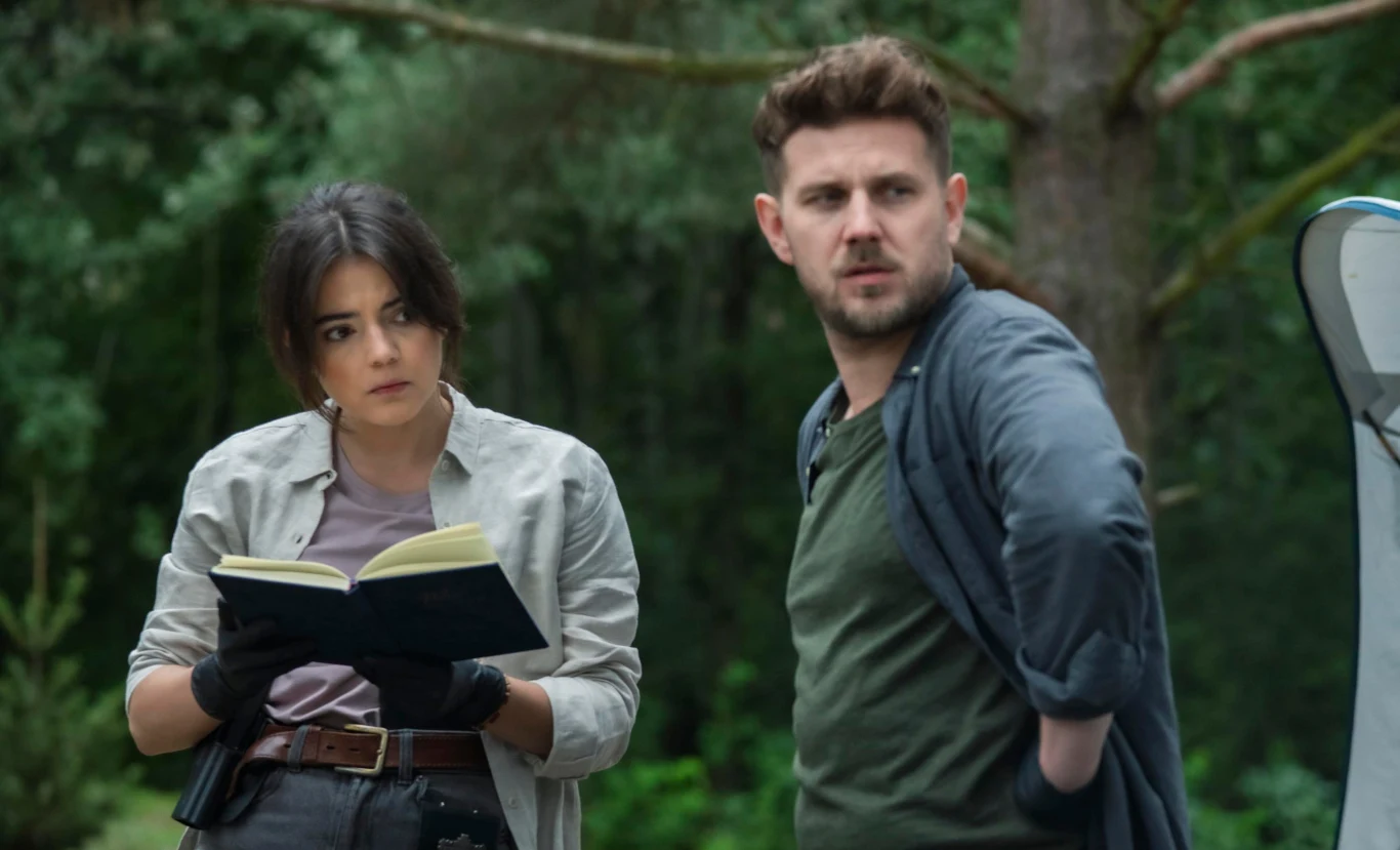 Katarzyna Ucherska i Antoni Królikowski na planie "Uroczyska" Katarzyna Ucherska i Antoni Królikowski na planie "Uroczyska"