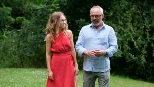 Werner (Jacek Kopczyński) w końcu przeprosi Sylwię (Hanna Turnau)