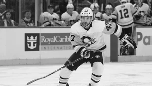 Adam Johnson w barwach Pittsburgh Penguins