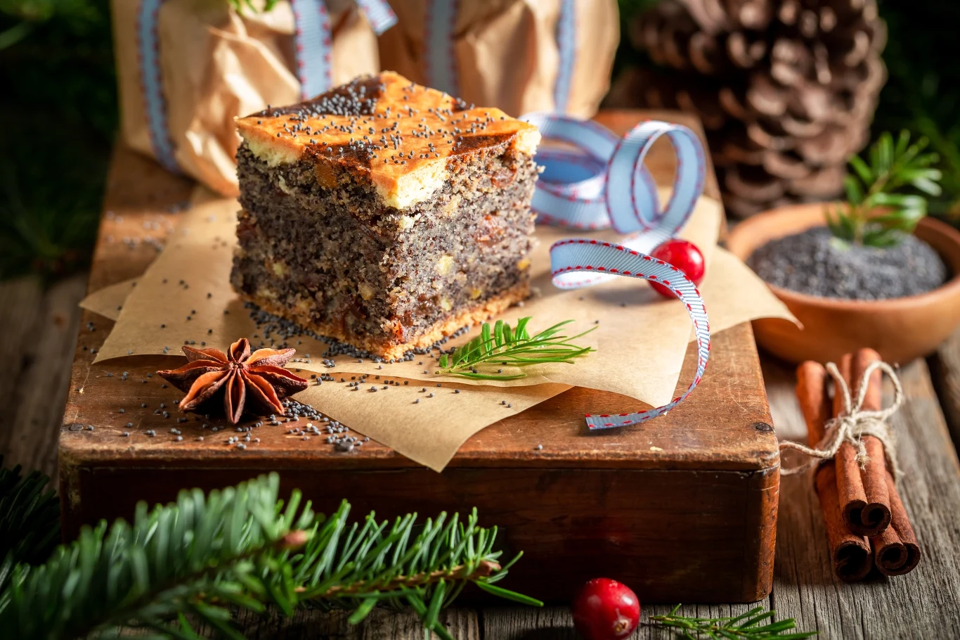 ​Ciasto kopciuszek. Nieoczywiste połączenie maku z piernikiem, które zachwyci wszystkich gości