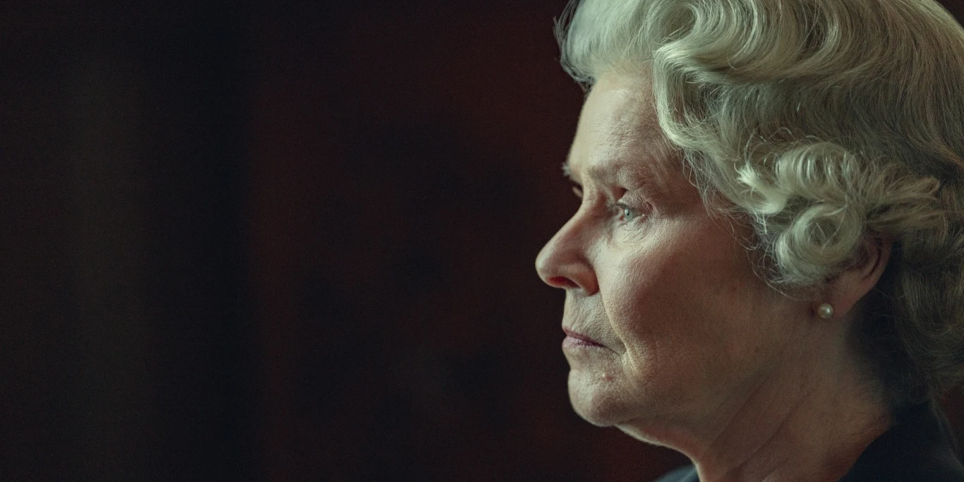 Kadr z szóstego sezonu serialu "The Crown"