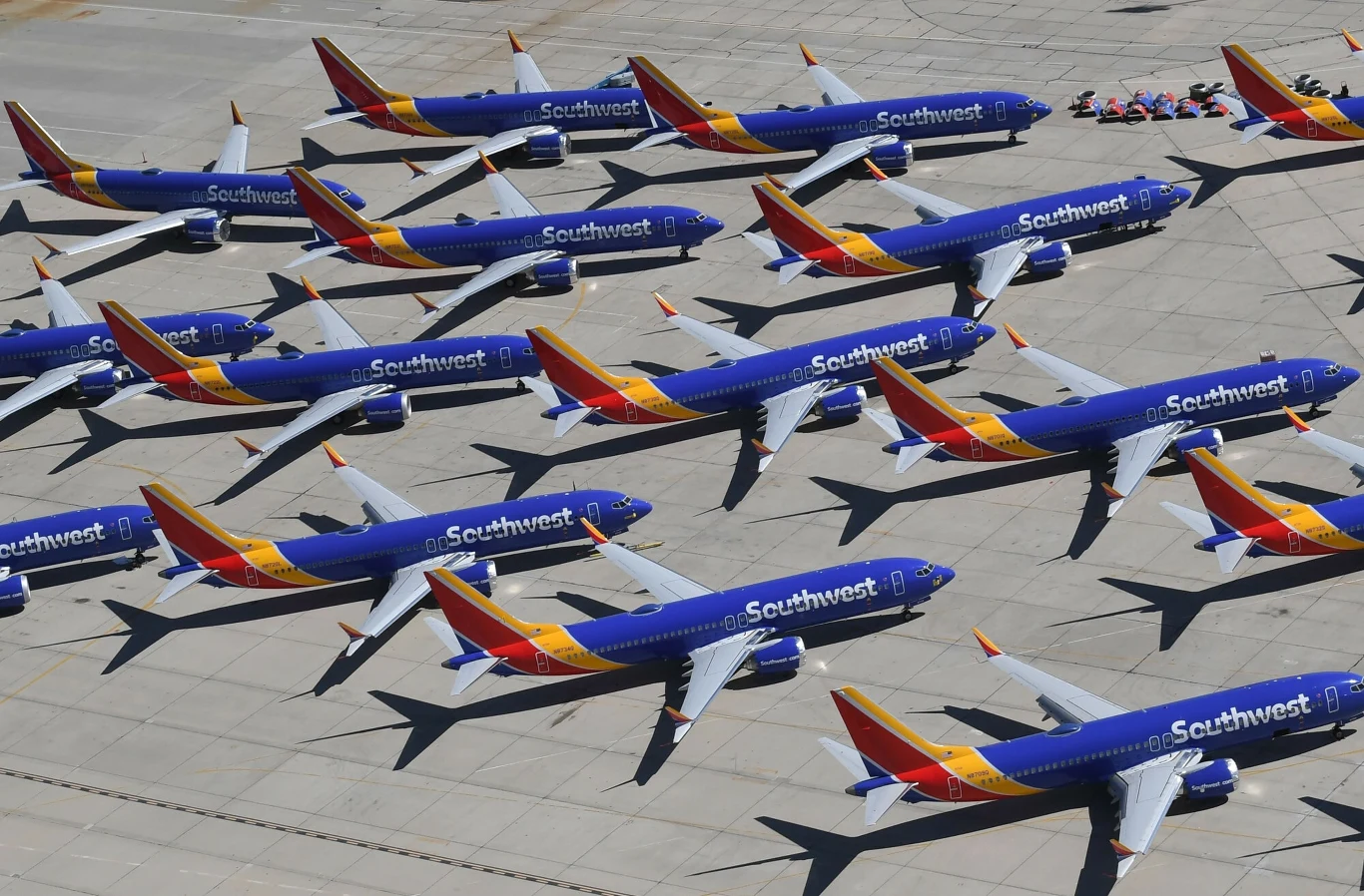 Cmentarzyska służą nie tylko do rozbiórki samolotów. Trafiają tu np. uziemione maszyny. Tak było z Boeingami 737 Max. Cmentarzyska służą nie tylko do rozbiórki samolotów. Trafiają tu np. uziemione maszyny. Tak było z Boeingami 737 Max.