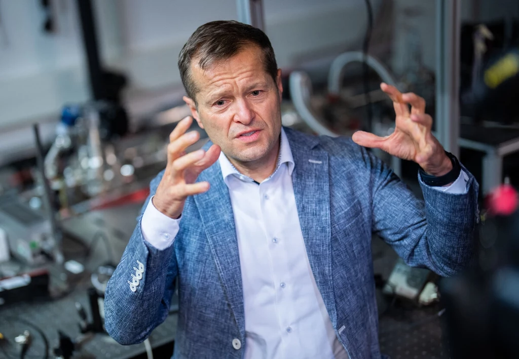 Fizyk Ferenc Krausz rozwija lasery generujące krótkie impulsy Fizyk Ferenc Krausz rozwija lasery generujące krótkie impulsy