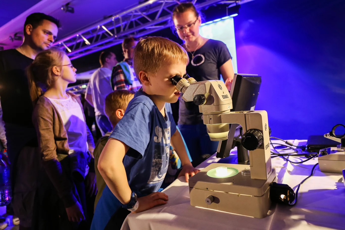 Ferie zimowe w województwie mazowieckim to okazja do odwiedzenia Centrum Nauki Kopernik. Ferie zimowe w województwie mazowieckim to okazja do odwiedzenia Centrum Nauki Kopernik.