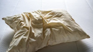 Jak często wymieniać poduszkę na nową? Większość osób robi to zbyt rzadko