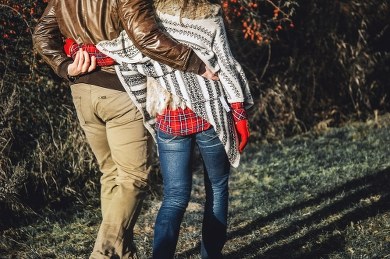 Jak dobrać długość kijków trekkingowych?