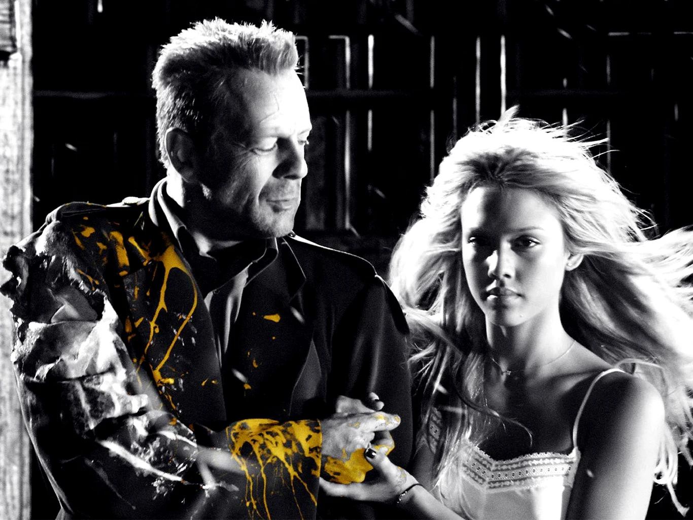 Bruce Willis i Jessica Alba w filmie Sin City
