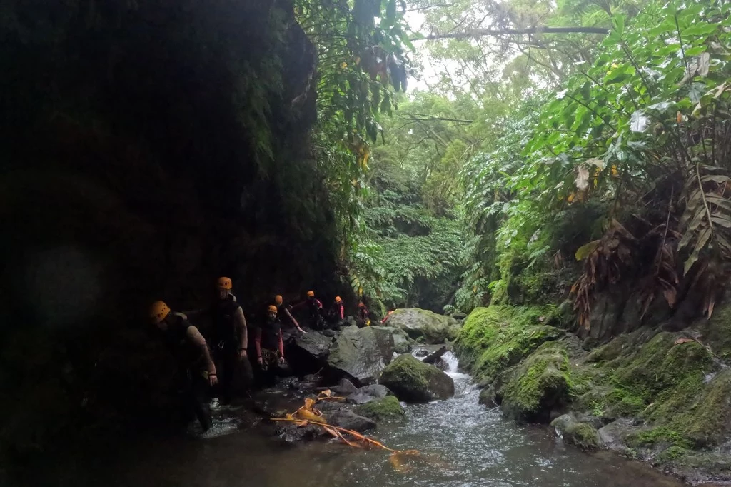 Canyoning to emocjonujący sposób na urozmaicenie swojego urlopu