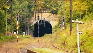 167 lat i 727 metrów. To najstarszy tunel kolejowy w Polsce