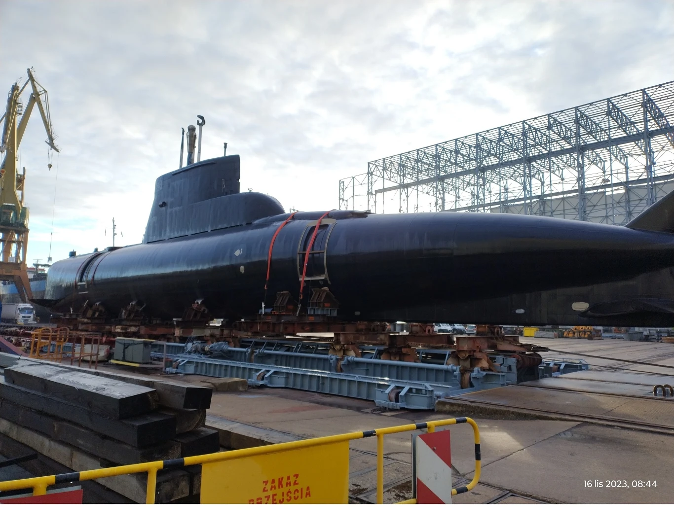 ORP Sokół został zbudowany w stoczni Nordseewerke w Republice Federalnej Niemiec. Zwodowano go w 1966 roku