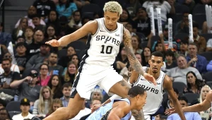 Jeremy Sochan (numer 10)