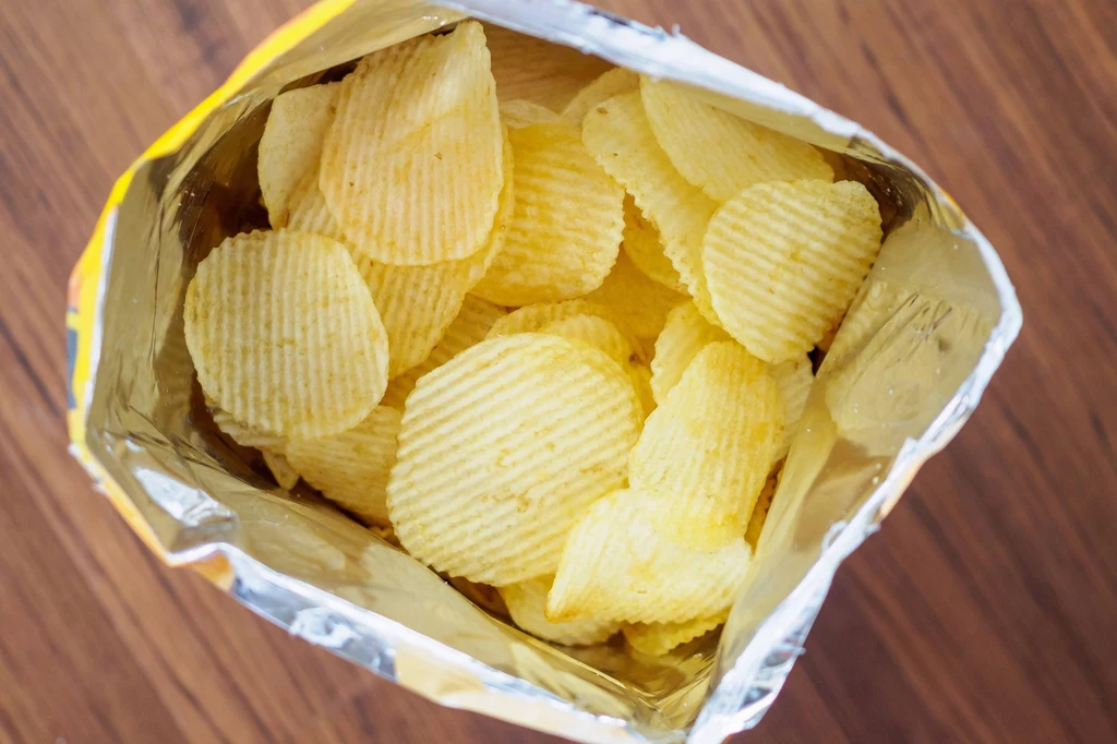Okazuje się, że również chipsy ekologiczne  mogą być skażone toksycznymi związkami. Efekty ich spożywania bywają opłakane