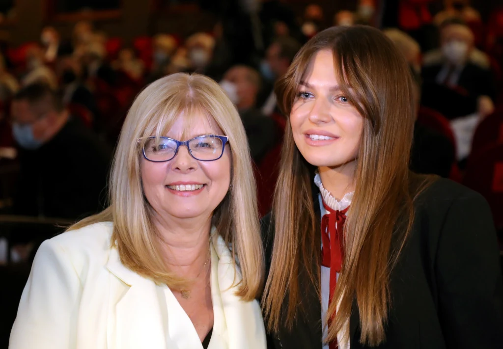 Anna Lewandowska z mamą Anna Lewandowska z mamą