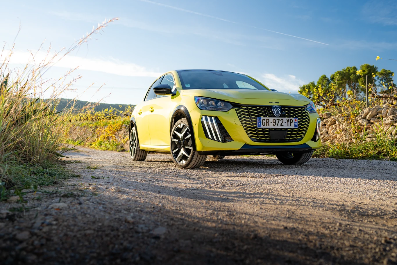 Pierwsza jazda nowym Peugeot E-208