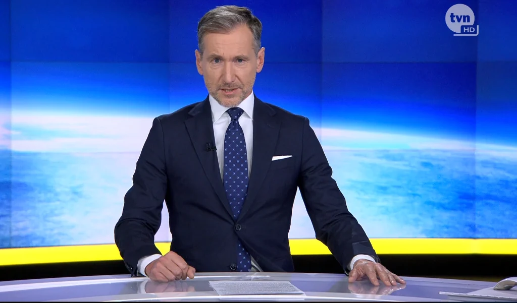 Piotr Kraśko w "Faktach" /https://player.pl/playerplus/programy-online/fakty-odcinki,516/odcinek-9454,S43E9454,262789/