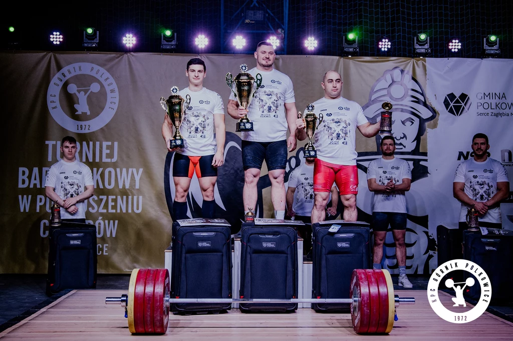 Podium Turnieju Barbórkowego. Od lewej: Petr Marecek, Arkadiusz Michalski i Arsen Kasabijew Podium Turnieju Barbórkowego. Od lewej: Petr Marecek, Arkadiusz Michalski i Arsen Kasabijew