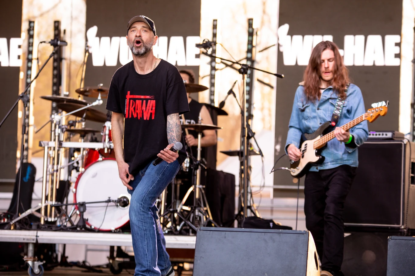 Bzyk (Wu-Hae) na scenie Bzyk (Wu-Hae) na scenie