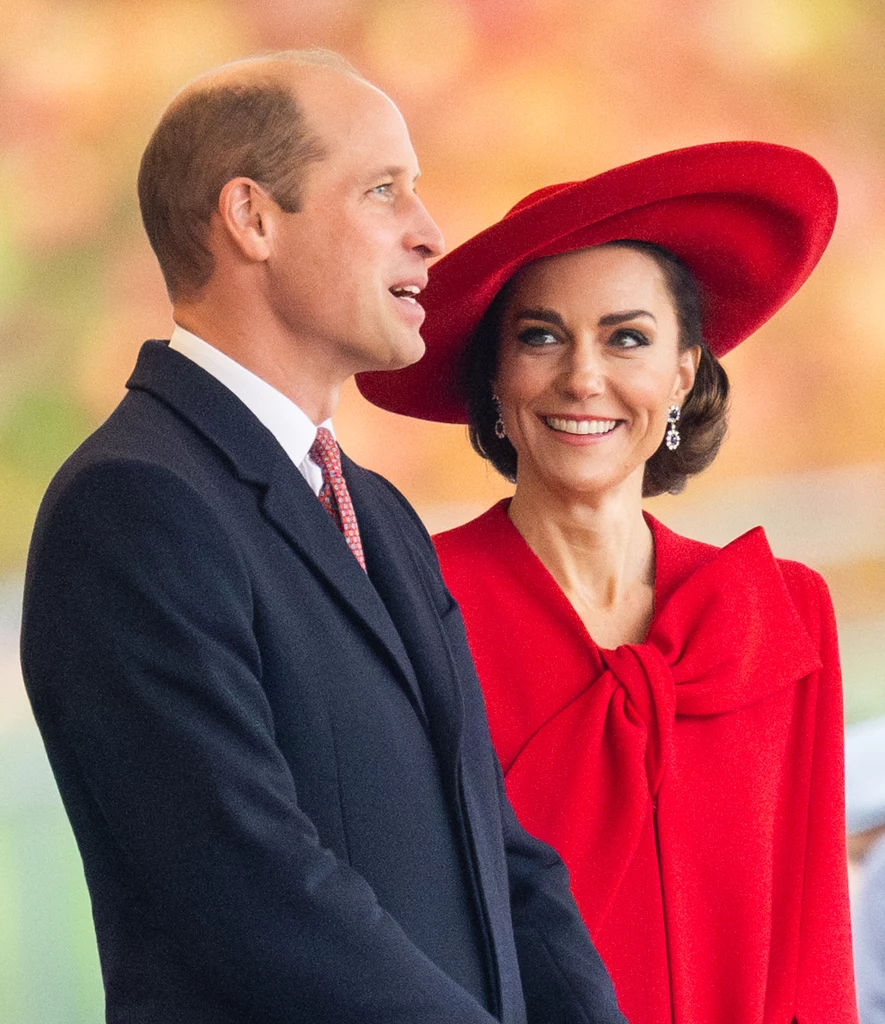 Księżna Kate podczas wystąpienia nie szczędziła czułych gestów mężowi 